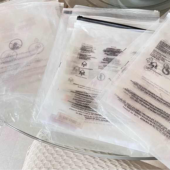 20ct   ASSORTED USED POLY SHIRT BAGS - Picture 3 of 4